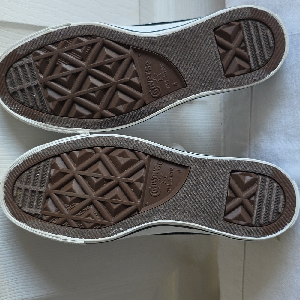Black And White Canvas Converse All Stars Sneakers Womens 6 Mens 4 - Picture 7 of 14